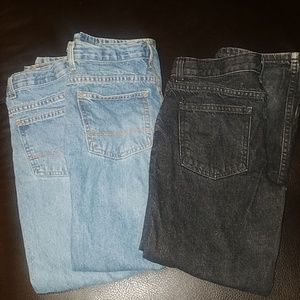 A lot of 3 boys size 12 Arizona jeans